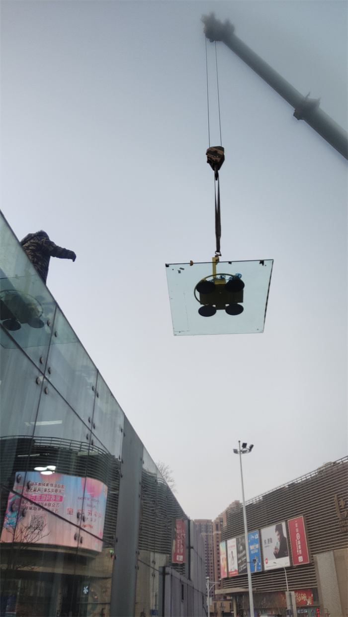 幕墙更换玻璃