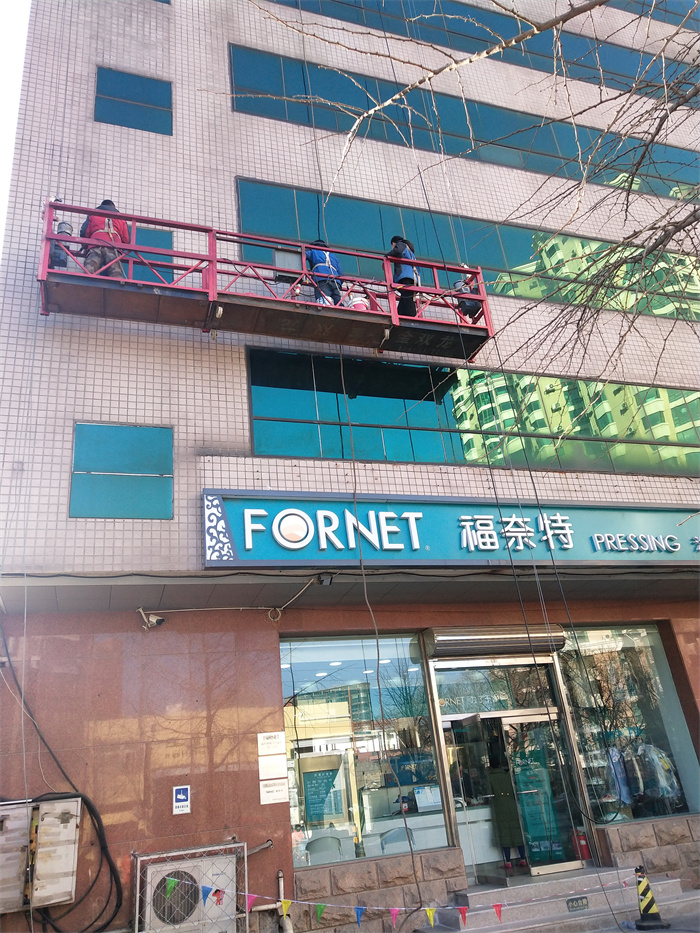 幕墙打胶